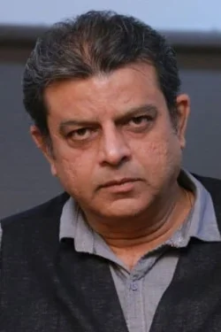 Talat Aziz